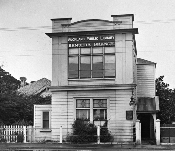 Heritage Plaque First Remuera Library
